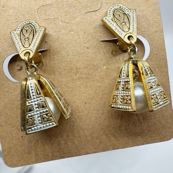 Vintage Toledo Spain Damascene Pearl Bell Drop Clip On Earrings Gold Tone Dainty - Picture 1 of 12
